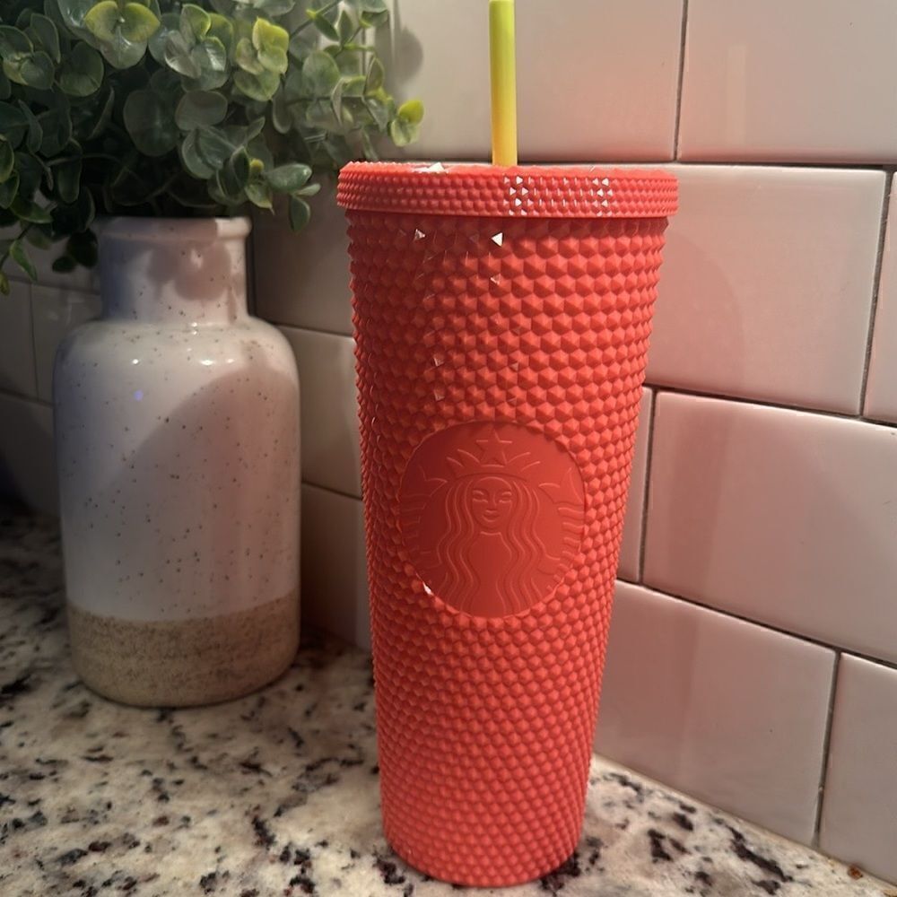 Starbucks Summer 2022 Diamond Patterned Venti Grapefruit Tumbler NWT